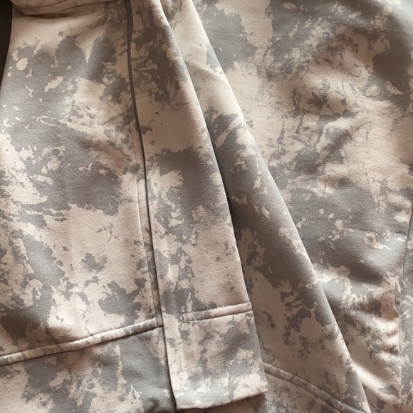 Lululemon Mens Sweater Sz XS - Picture 6 of 8